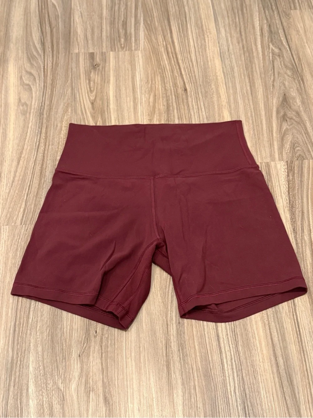lululemon athletica Align High-Rise Garnet Bike Shorts 6” - Size 8